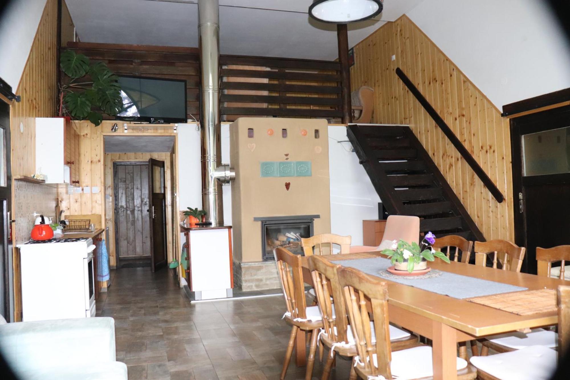Hostinec Stará Krčma Stratená Exterior foto